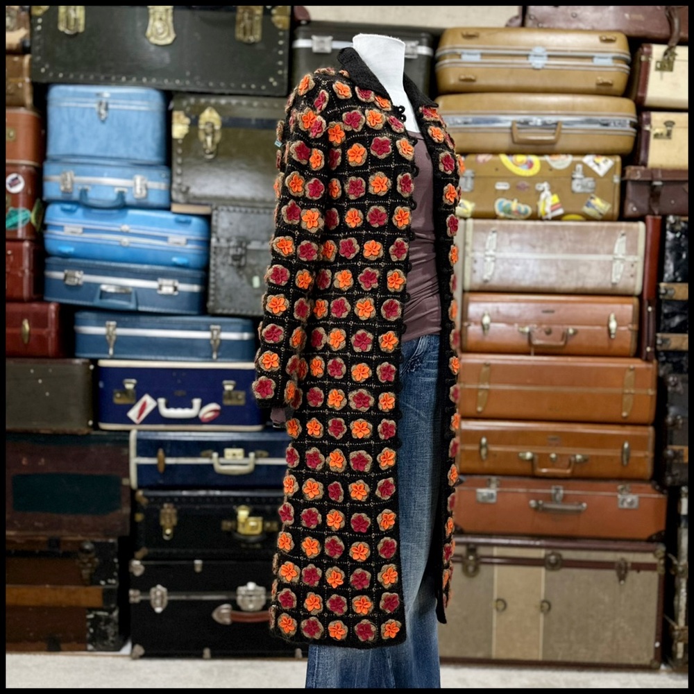 90s Moschino Flower Sweater Coat - Picture 12 of 16